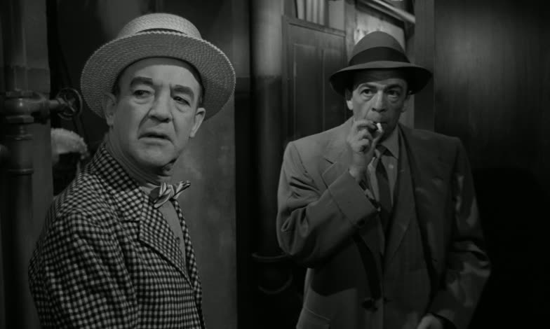 Moment from Sweet Smell of Success (1957) in 00:50–00:53